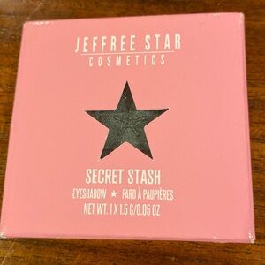 Jeffree Star eyeshadow